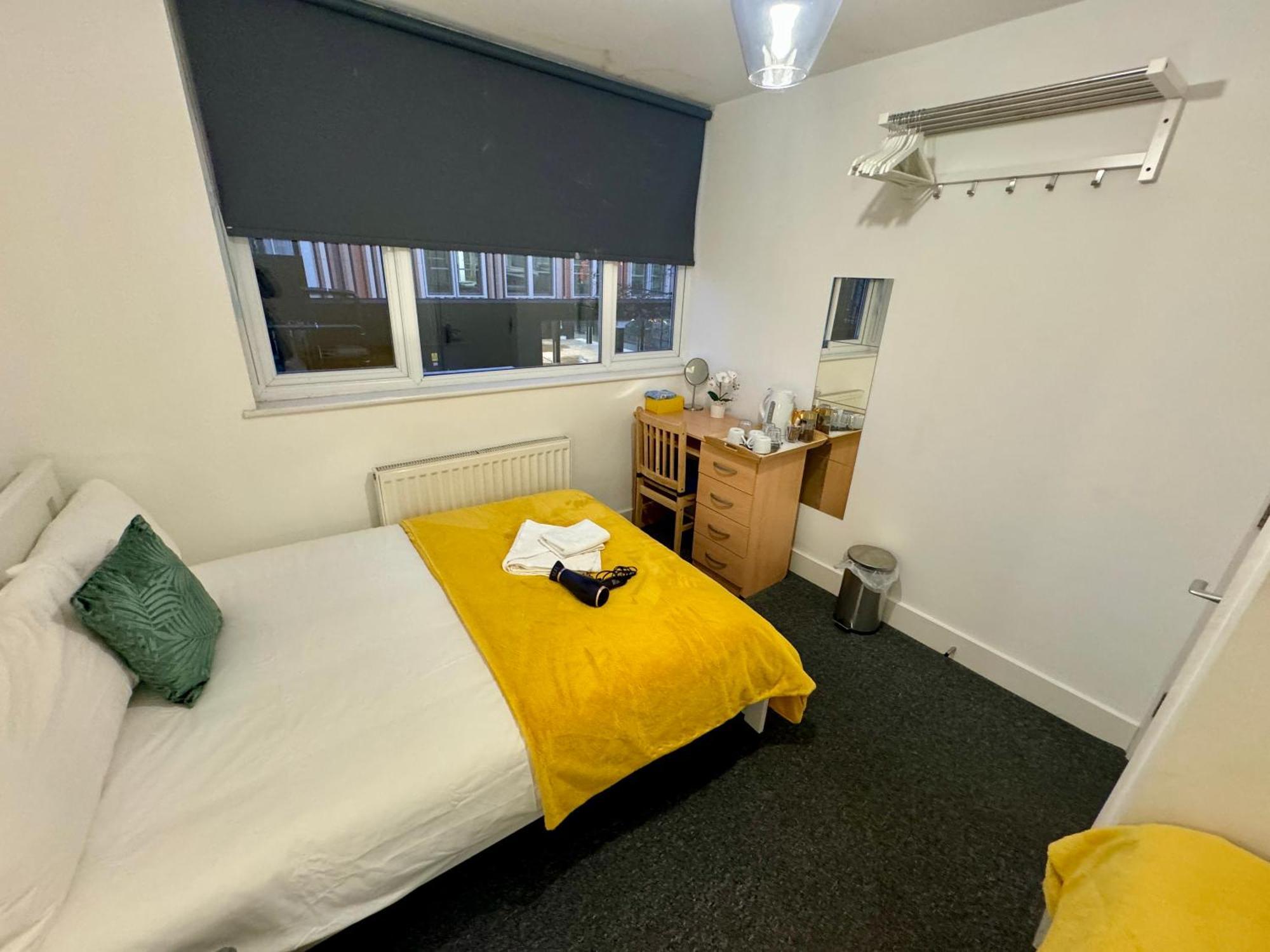 לונדון Cosmopolitan Comfort Private Bedrooms In Euston 106 מראה חיצוני תמונה